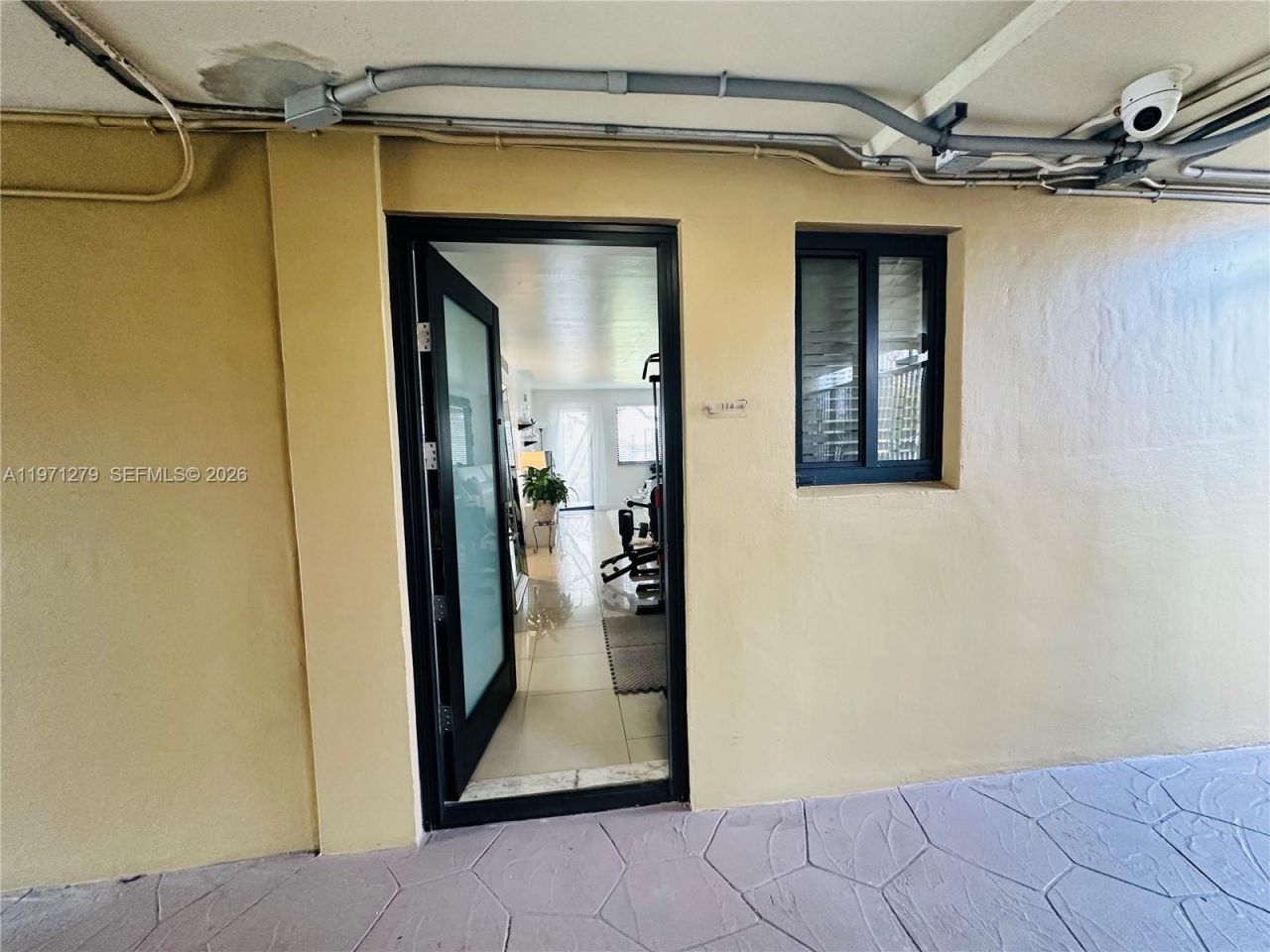 301 Golden Isles Dr (avail May,1), Unit 114, Hallandale Beach, FL 33009 Photo