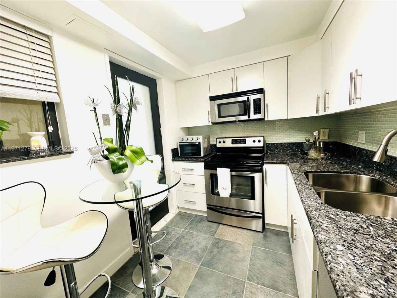 301 Golden Isles Dr (avail May,1), Unit 114, Hallandale Beach, FL 33009 Photo