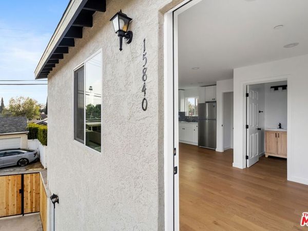 15840 Chatsworth Street, Granada Hills, CA 91344