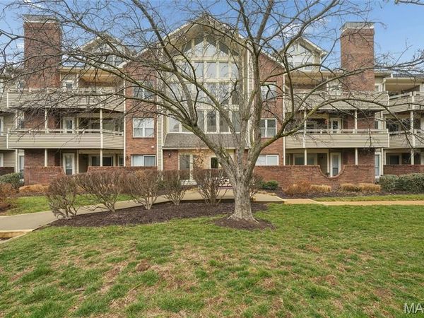 1010 Thoreau Court , Unit 310, St Louis, MO 63146