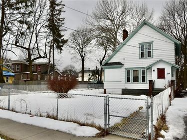 309 W Kennedy Street, Syracuse, NY 13205