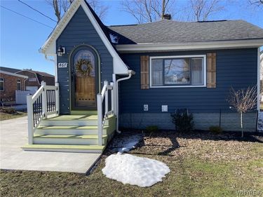 467 Aurora Street , Lancaster, NY 14086