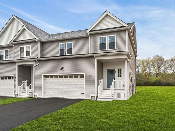 1 Whitman Circle, Unit 1, Bellingham, MA 02019