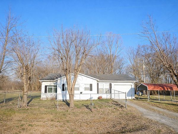 700 Vine Street, Pulaski, IL 62976