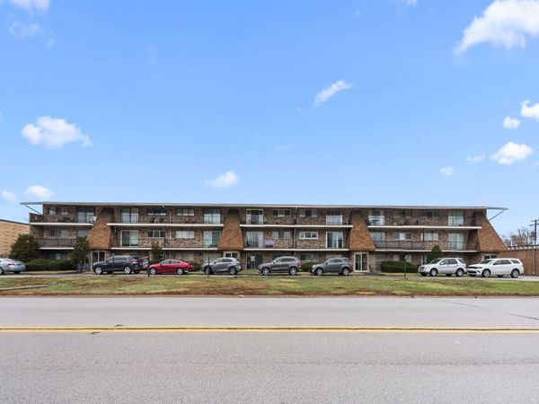 15319 Dr. Martin Luther King Jr. Drive , Unit 16, Dolton, IL 60419