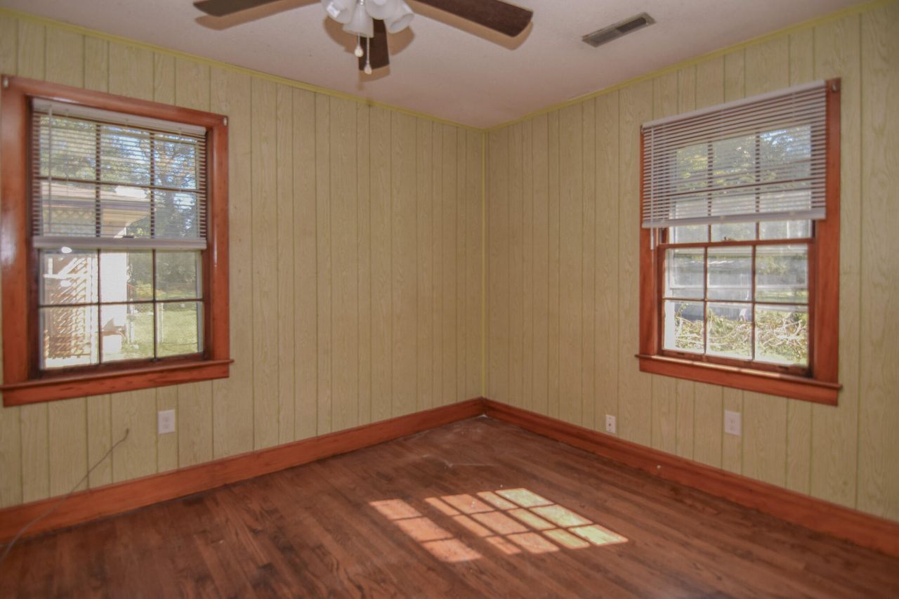 4317 Whitney Drive Photo 8