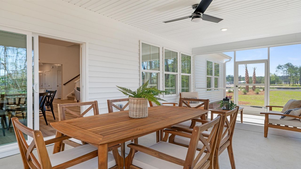 747 Sun Colony Blvd. Photo 20