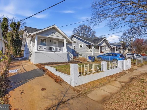 3804 40TH AVENUE, BRENTWOOD, MD 20722