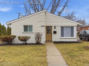 5008 McKinley Street, Dearborn Heights, MI 48125