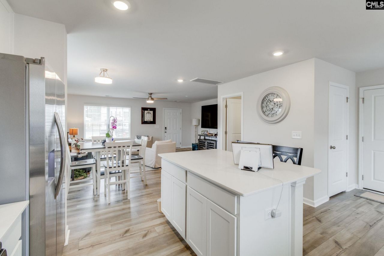 119 Parkwood Court  Photo 11