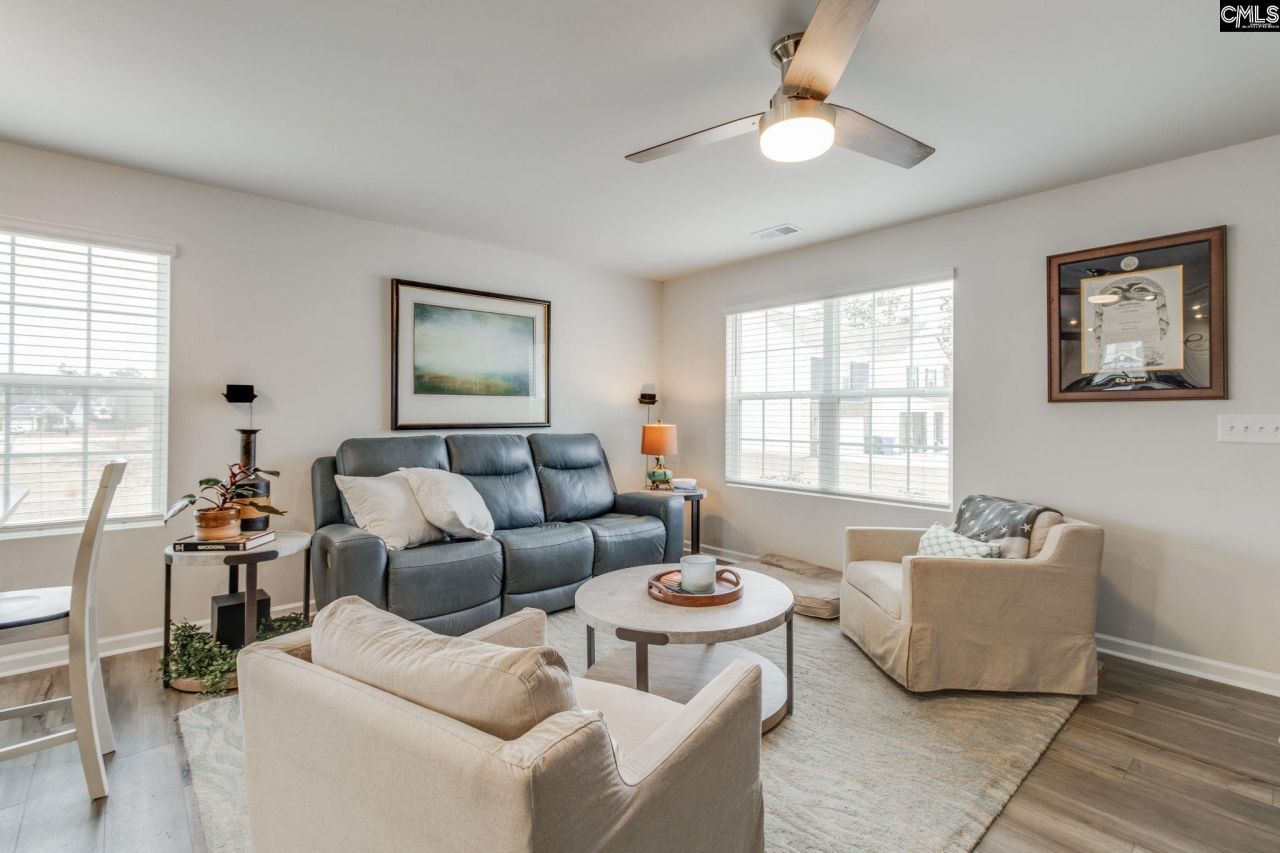 119 Parkwood Court  Photo 5