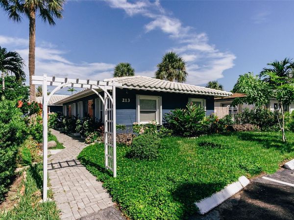 213 Hibiscus Avenue, Pompano Beach, FL 33062