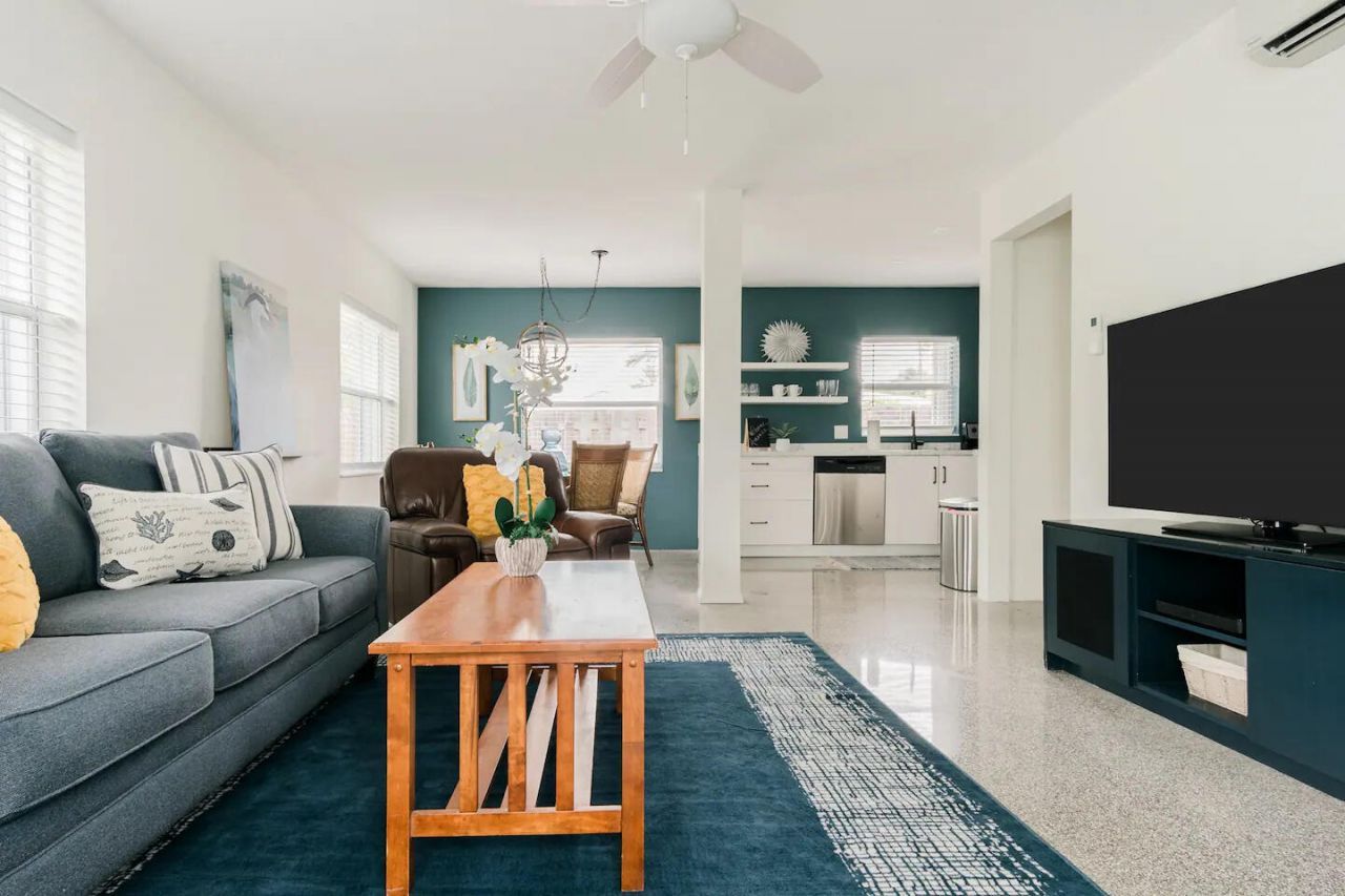 213 Hibiscus Avenue, Pompano Beach, FL 33062 Photo
