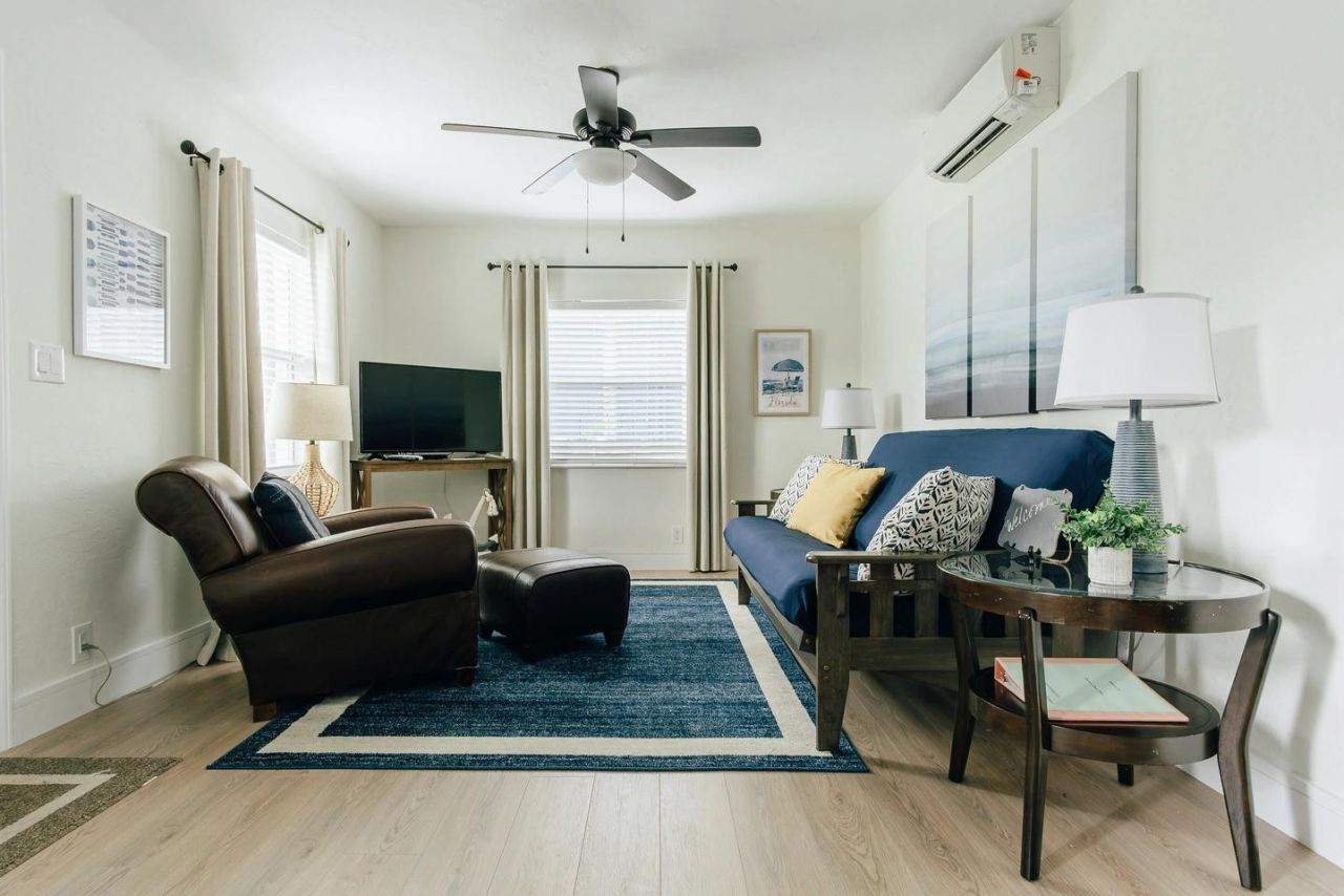 213 Hibiscus Avenue, Pompano Beach, FL 33062 Photo