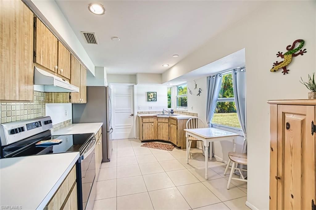 5417 Loyola Ln, Fort Myers, FL 33908 Photo