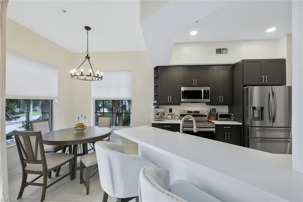 9210 Belleza Way, Unit 204, Fort Myers, FL 33908 Photo