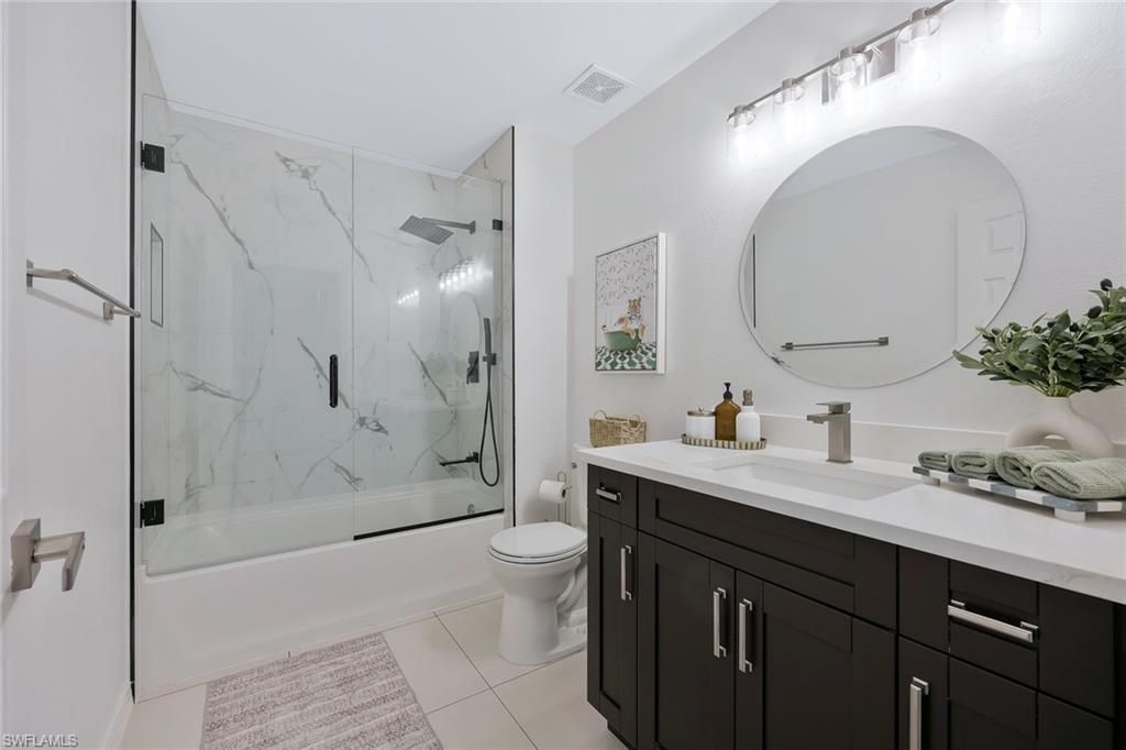 9210 Belleza Way, Unit 204, Fort Myers, FL 33908 Photo