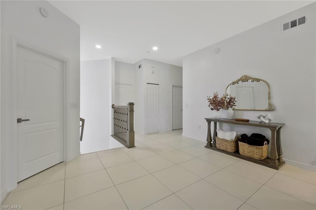 9210 Belleza Way, Unit 204, Fort Myers, FL 33908 Photo