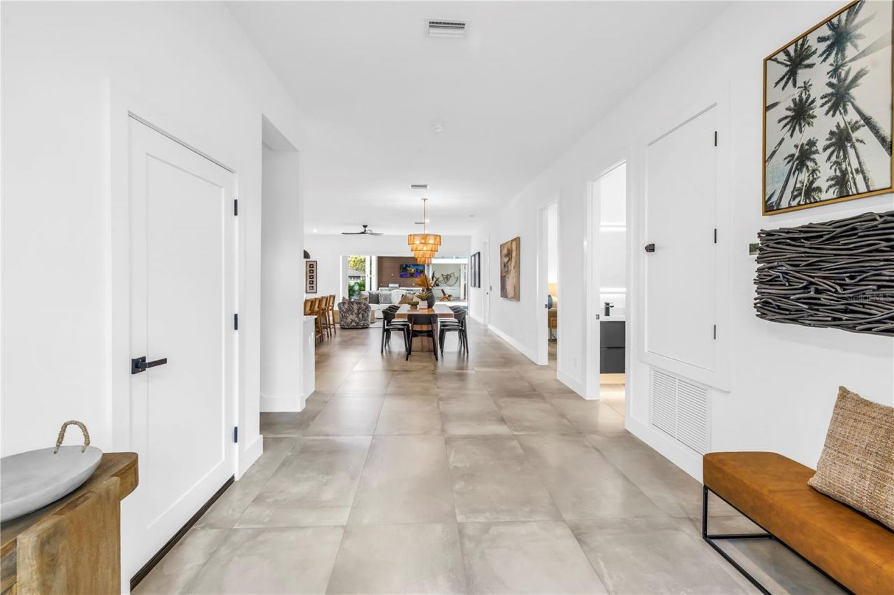 2564 Arlington Street, Sarasota, FL 34239 Photo