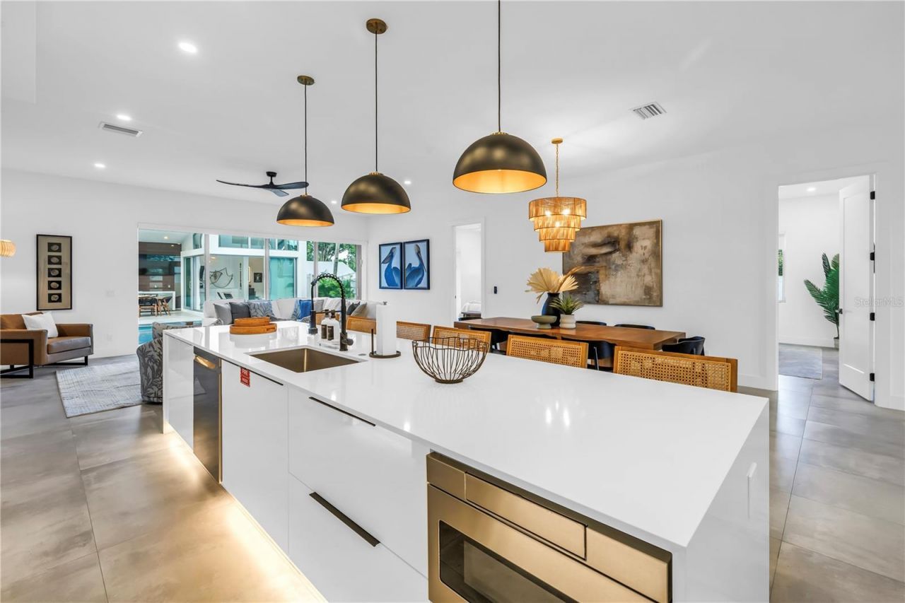 2564 Arlington Street, Sarasota, FL 34239 Photo