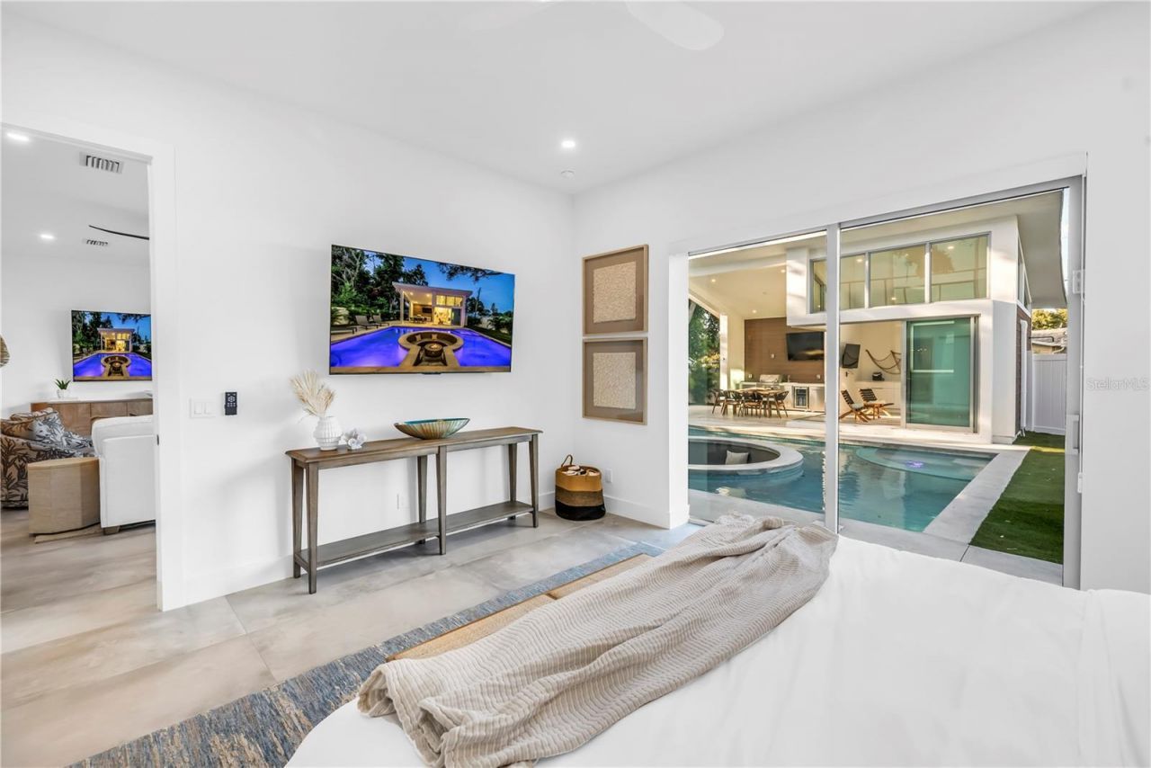 2564 Arlington Street, Sarasota, FL 34239 Photo