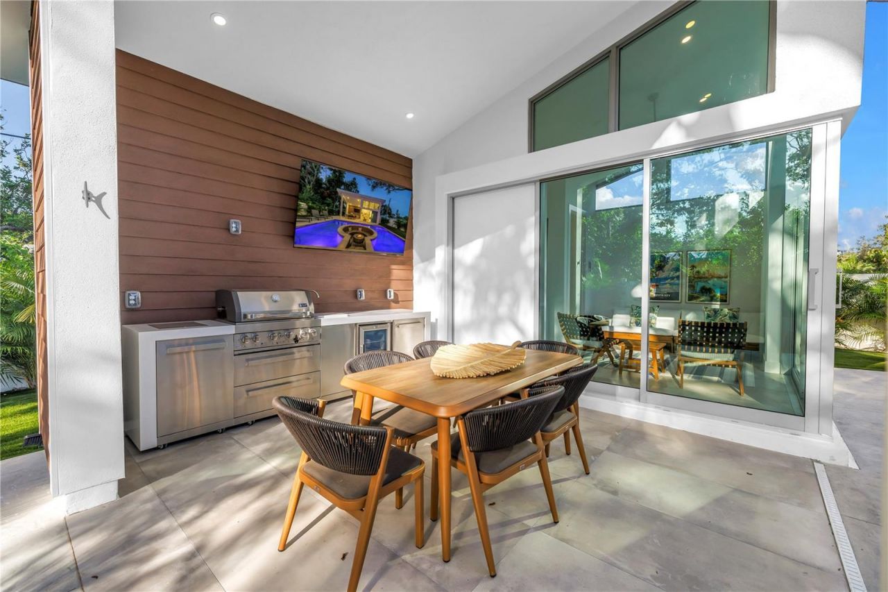2564 Arlington Street, Sarasota, FL 34239 Photo