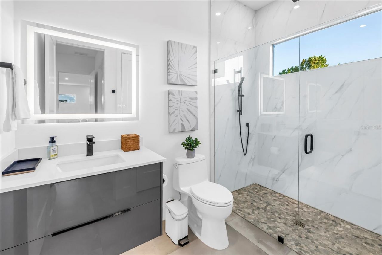 2564 Arlington Street, Sarasota, FL 34239 Photo