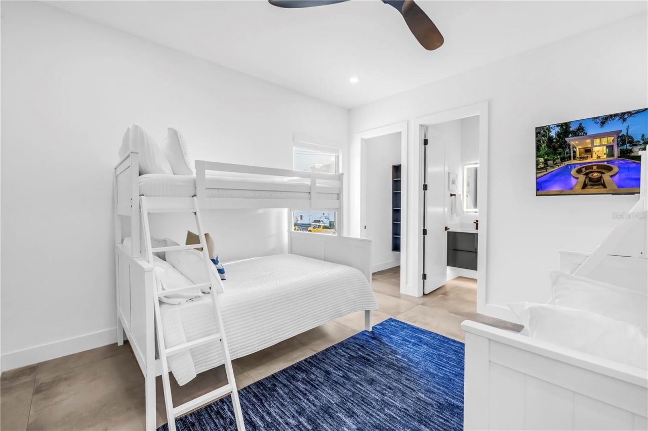 2564 Arlington Street, Sarasota, FL 34239 Photo
