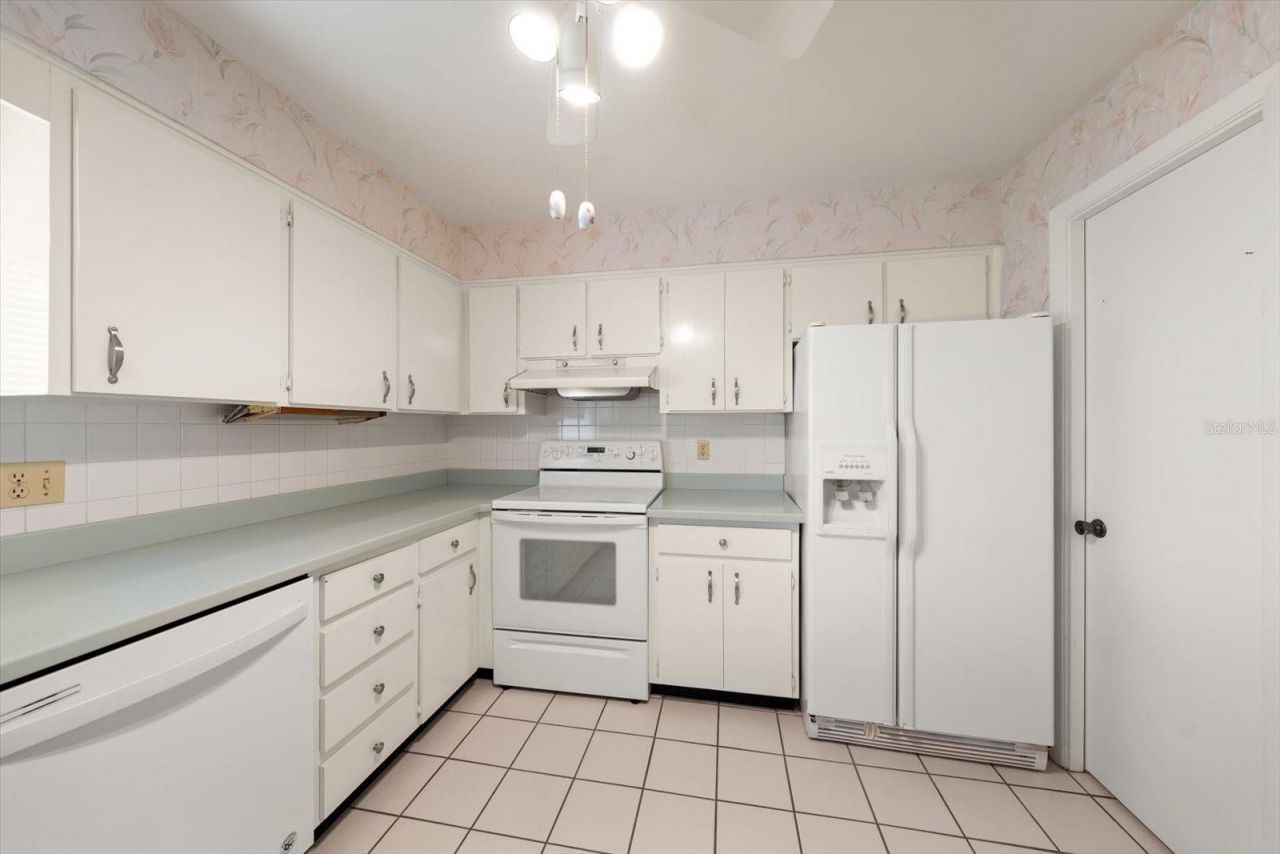 100 Bluff View Drive , Unit 114A, Belleair Bluffs, FL 33770 Photo