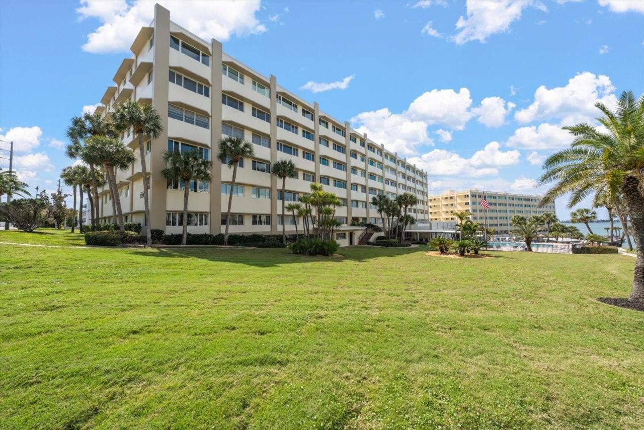 100 Bluff View Drive , Unit 114A, Belleair Bluffs, FL 33770 Photo