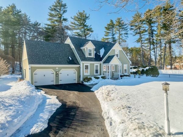 17 Ice Pond Drive, Rowley, MA 01969
