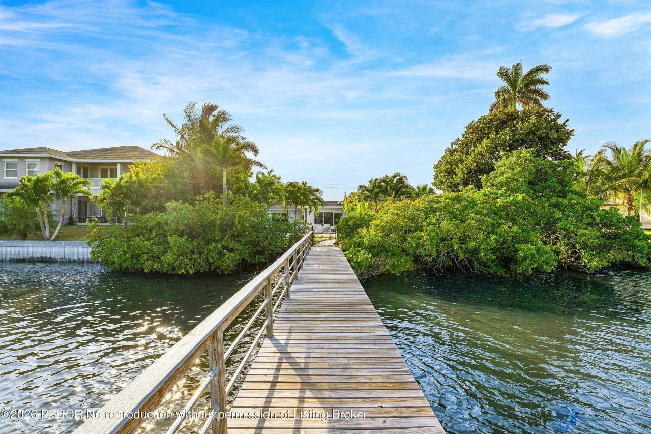 820 N Atlantic Drive, Lantana, FL 33462 Photo