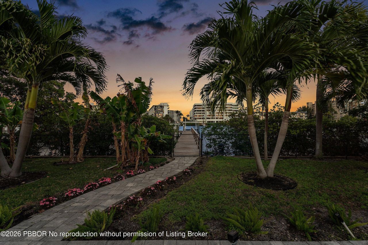 820 N Atlantic Drive, Lantana, FL 33462 Photo