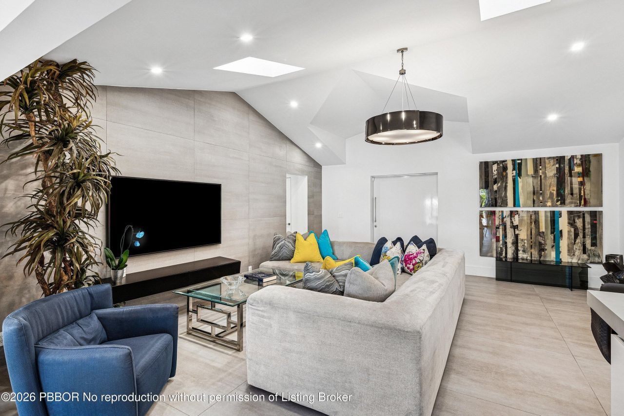 820 N Atlantic Drive, Lantana, FL 33462 Photo