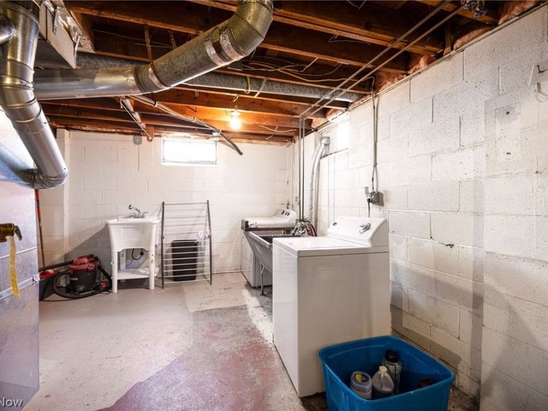 894 Argonne Avenue , Akron, OH 44310 Photo 18