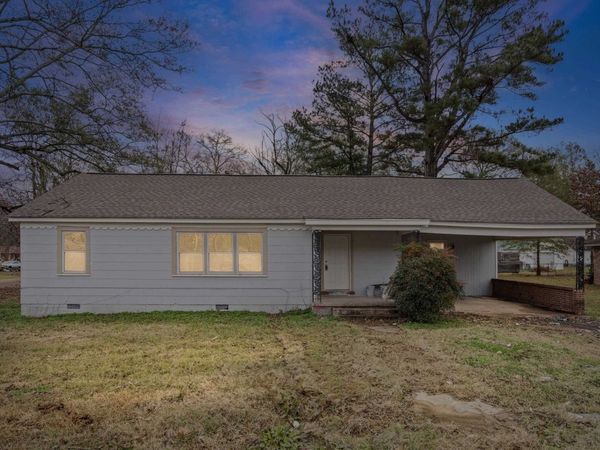 210 WEST ST, Batesville, MS 38606