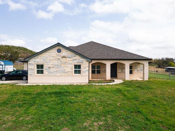 2662 Snow RD, Kempner, TX 76539