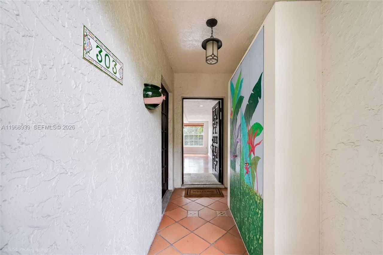411 Anastasia Ave , Unit 303, Coral Gables, FL 33134 Photo
