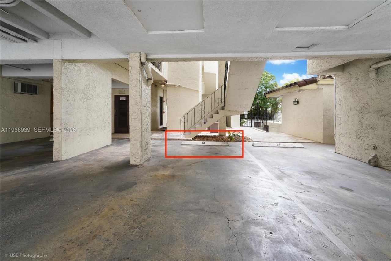 411 Anastasia Ave , Unit 303, Coral Gables, FL 33134 Photo