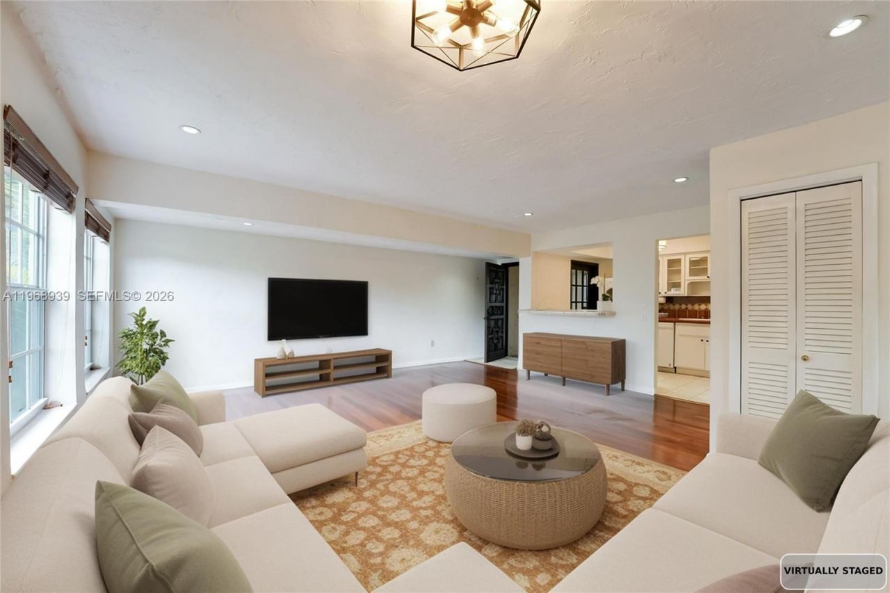 411 Anastasia Ave , Unit 303, Coral Gables, FL 33134 Photo