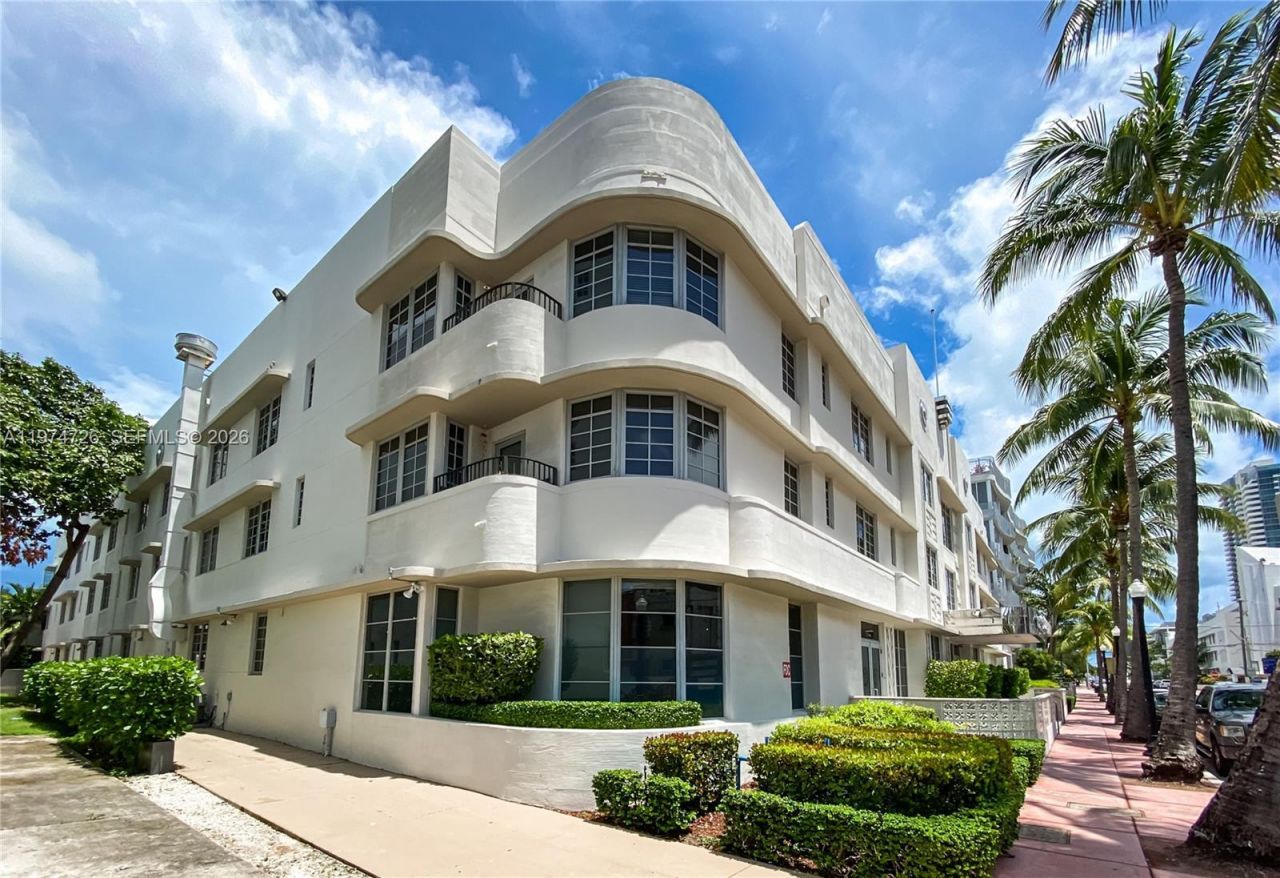 435 21st St, Unit 318, Miami Beach, FL 33139 Photo