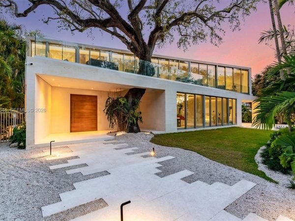 1616 Onaway Dr , Miami, FL 33133