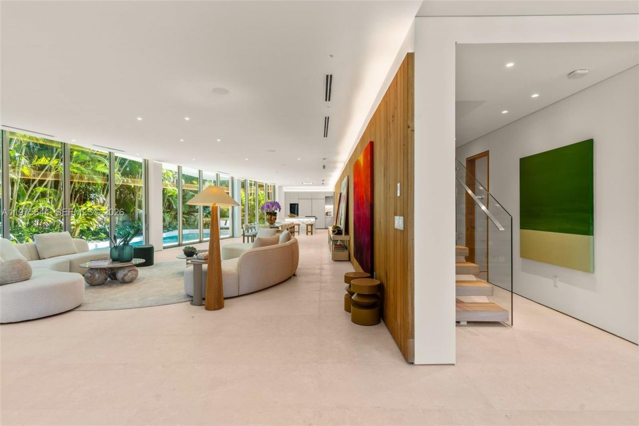 1616 Onaway Dr, Miami, FL 33133 Photo