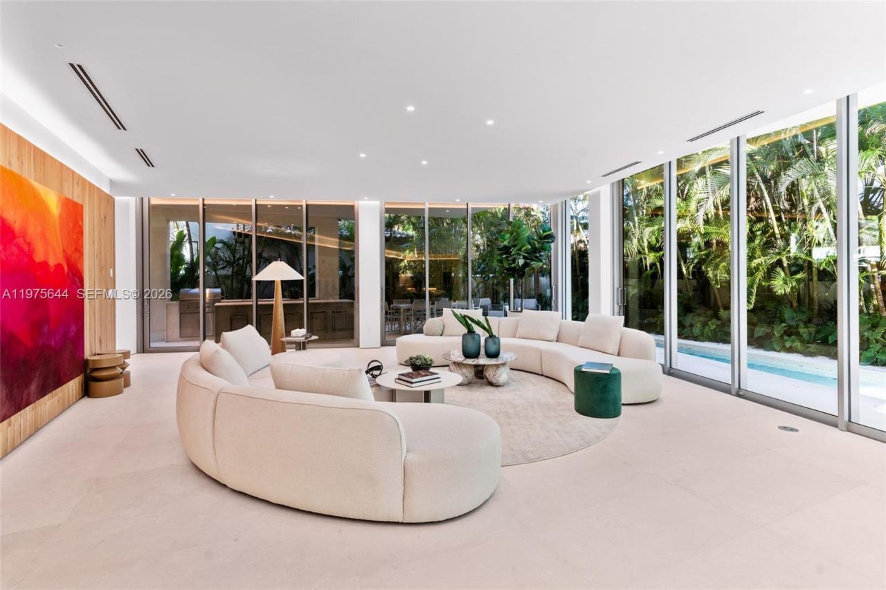 1616 Onaway Dr, Miami, FL 33133 Photo