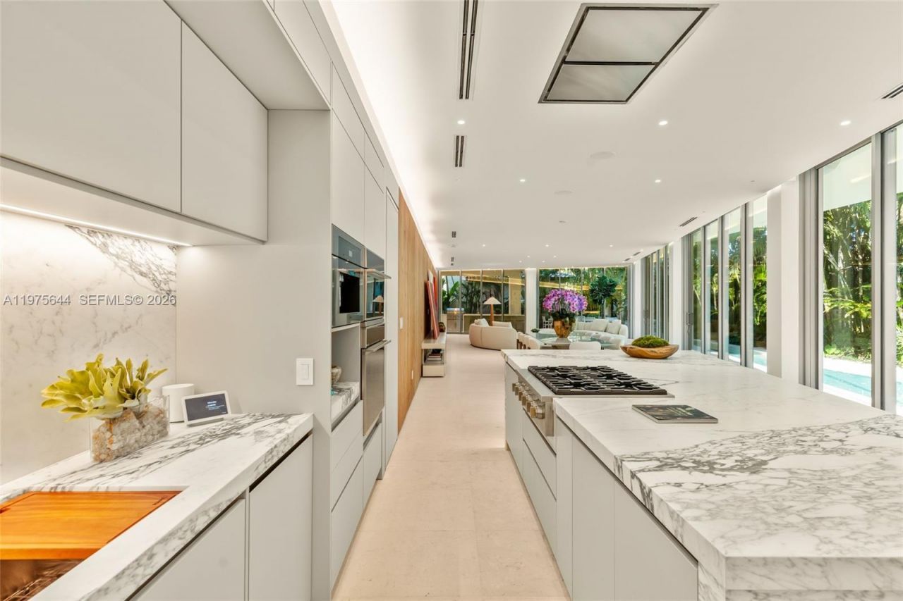 1616 Onaway Dr , Miami, FL 33133 Photo