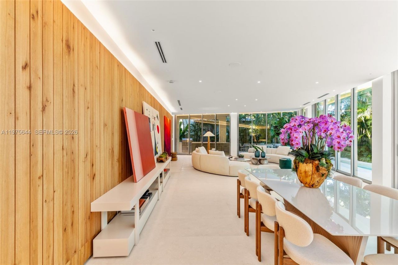 1616 Onaway Dr, Miami, FL 33133 Photo