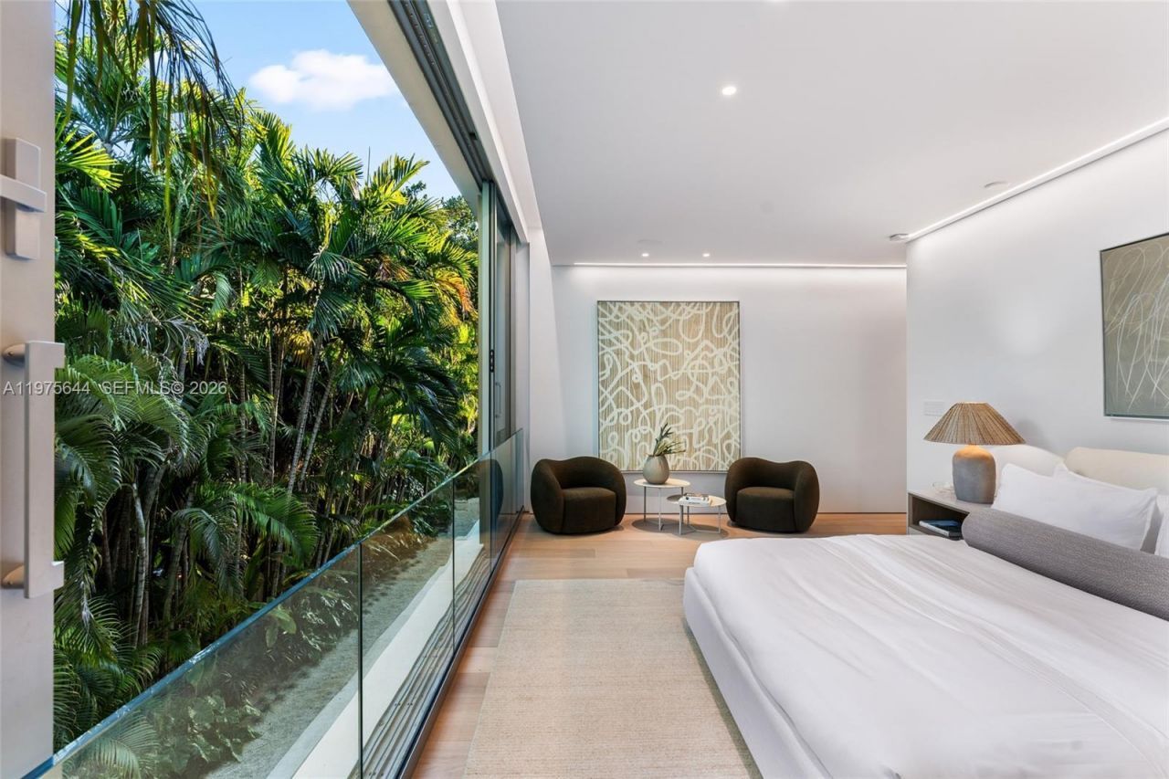 1616 Onaway Dr, Miami, FL 33133 Photo