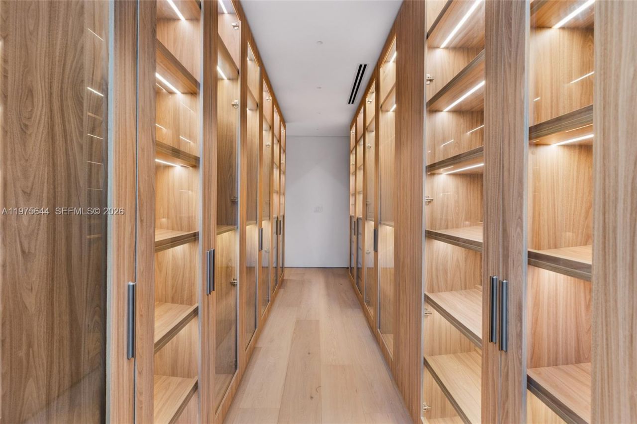 1616 Onaway Dr, Miami, FL 33133 Photo