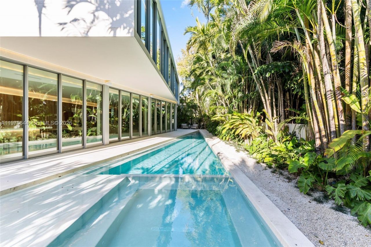 1616 Onaway Dr , Miami, FL 33133 Photo