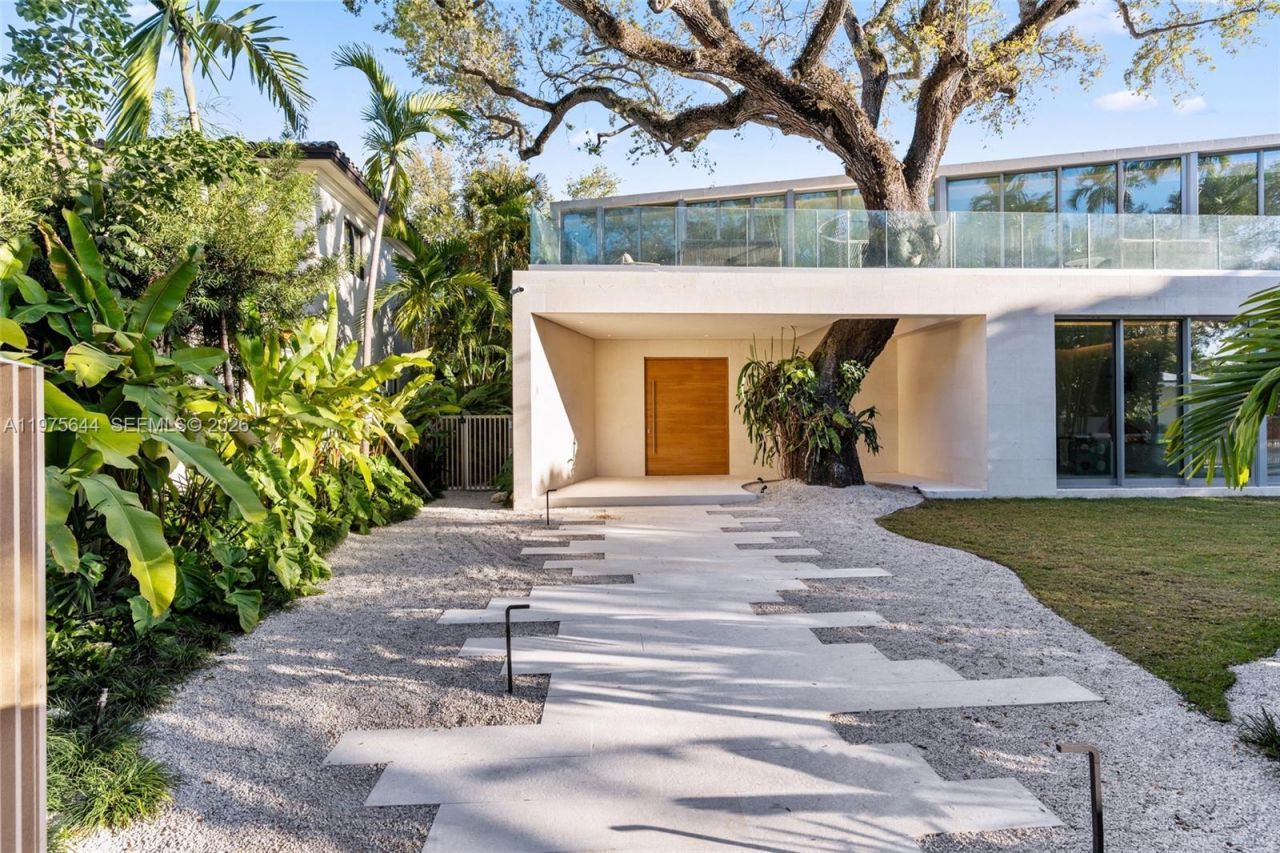 1616 Onaway Dr , Miami, FL 33133 Photo